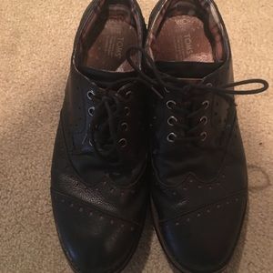 TOMS Leather Dress Oxford Wingtip Shoes